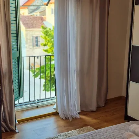 Lägenhet Castle Cippico Kaštela