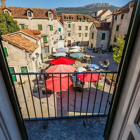 Castle Cippico * Kaštela